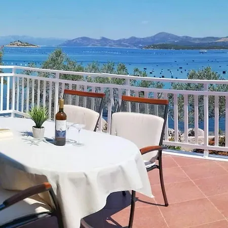 Blue Dream - Two Bedroom With Terrace And Sea View A1 アパート *