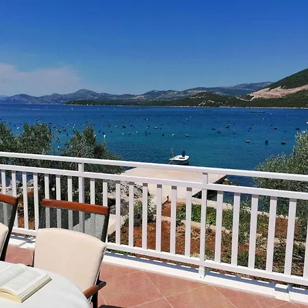 Blue Dream - Two Bedroom With Terrace And Sea View A1 Putniković