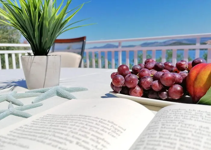 아파트 Blue Dream - Two Bedroom With Terrace And Sea View A1 *